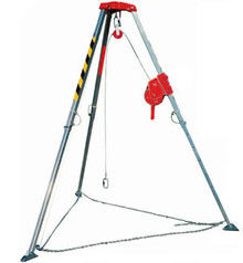 Earthquake Confined Space Rescue Tripod , High Strength Confined Space Entry Tripod